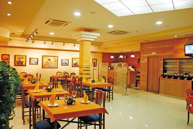 Aparthotel Arenteiro Carballino Restaurant foto